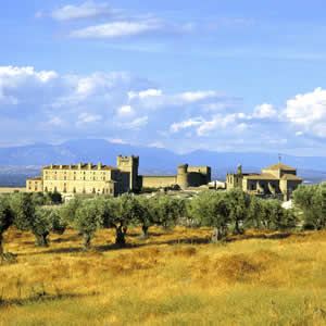 oropesa de toledo from a distance